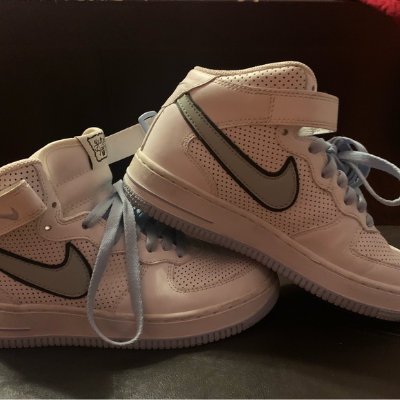 Women’s Air Force 1 mid. - Picture 5 of 7